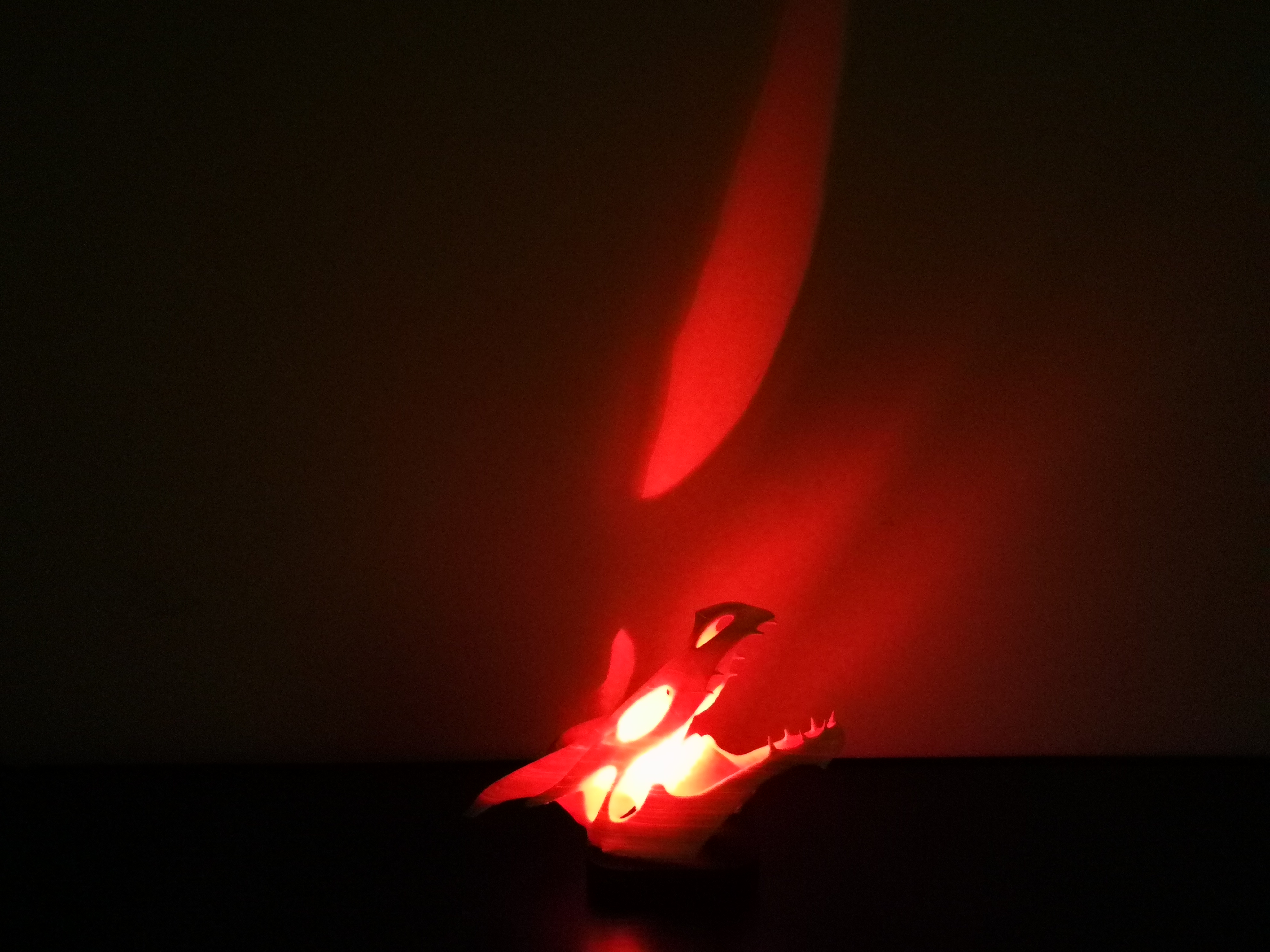 lampara craneo dragon luz roja lampara craneo dragon luz roja